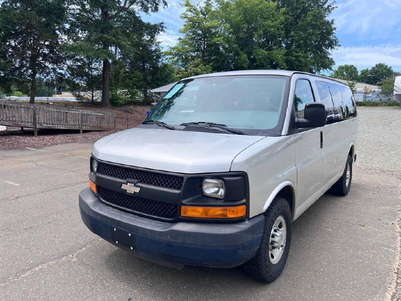 Chevrolet Express LS 2500 2012
