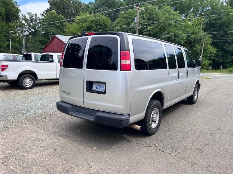 Chevrolet Express LS 2500 2012