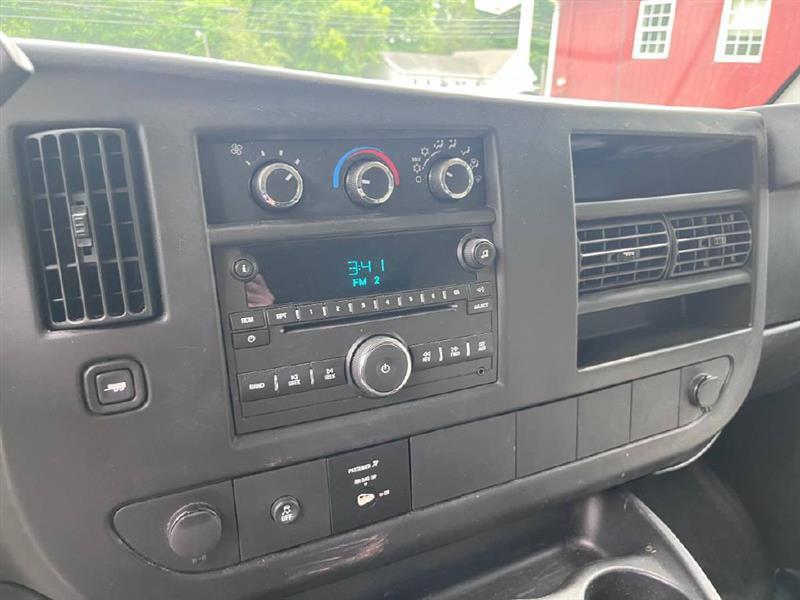 Chevrolet Express LS 2500 2012