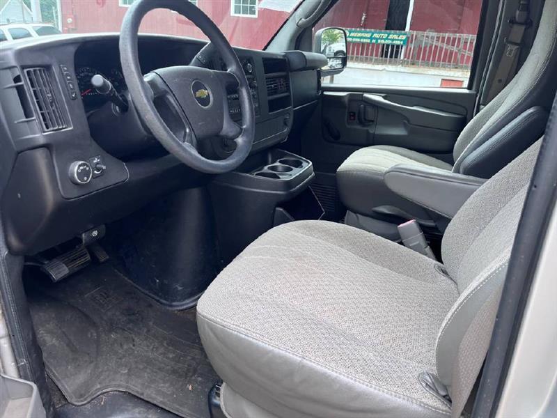 Chevrolet Express LS 2500 2012