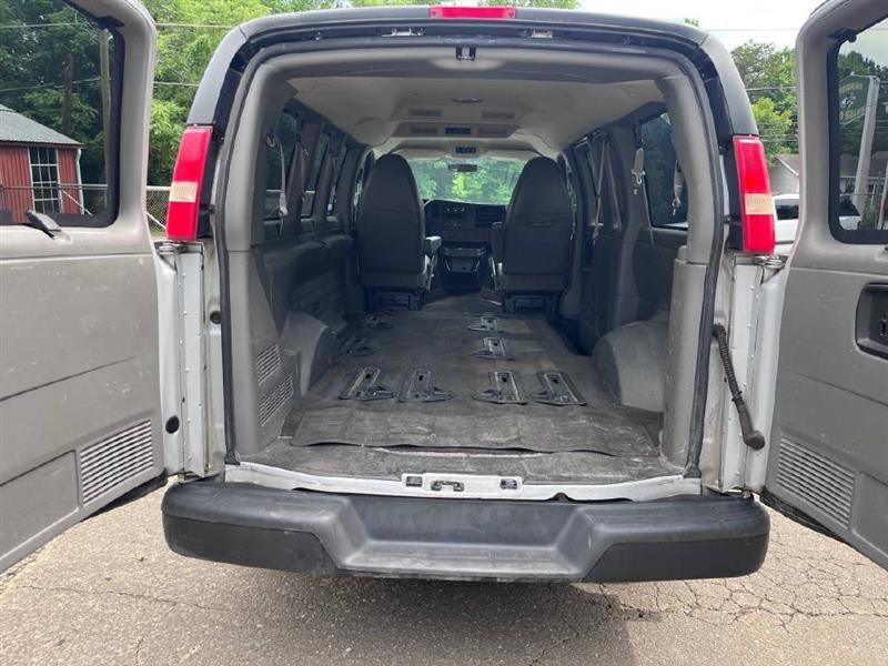 Chevrolet Express LS 2500 2012