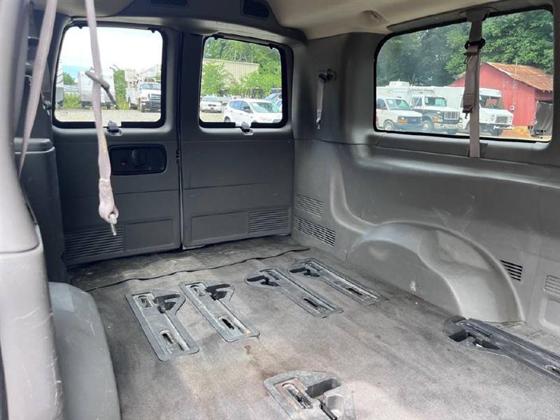 Chevrolet Express LS 2500 2012