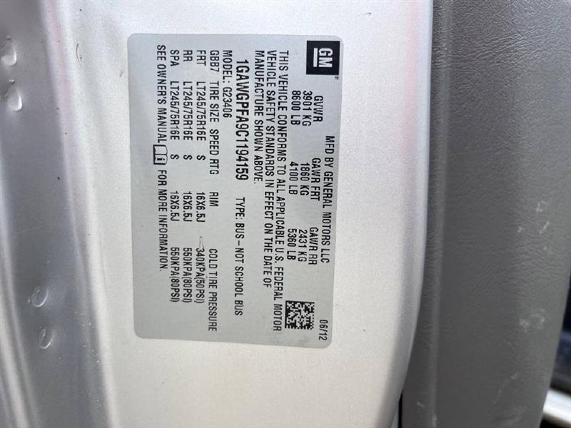 Chevrolet Express LS 2500 2012