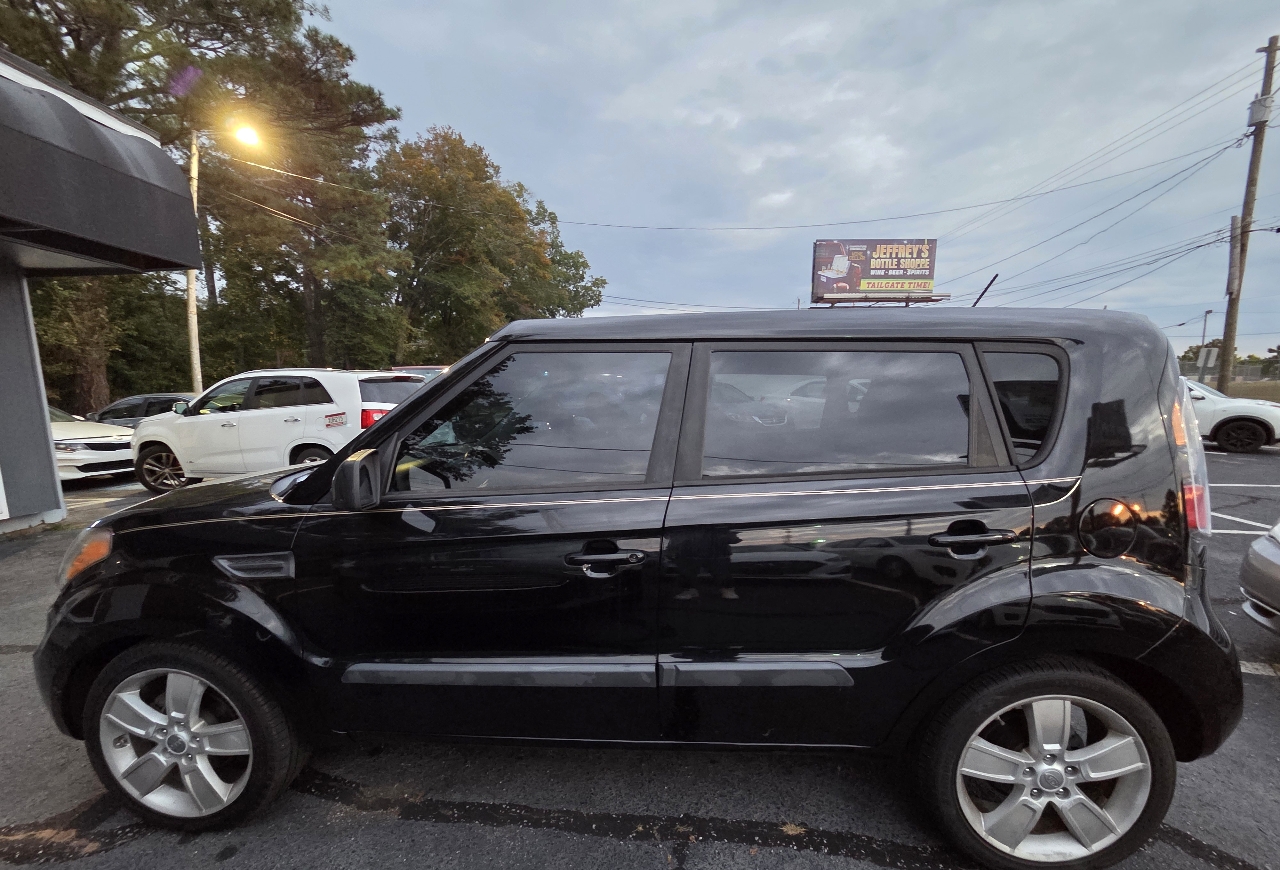 Kia Soul + 2011 Kia Soul + 2011