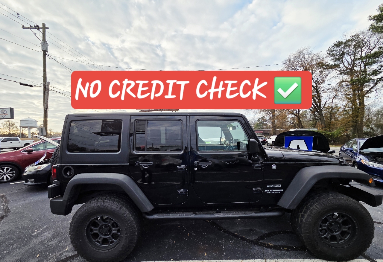 Jeep Wrangler Unlimited Sport 4WD 2011