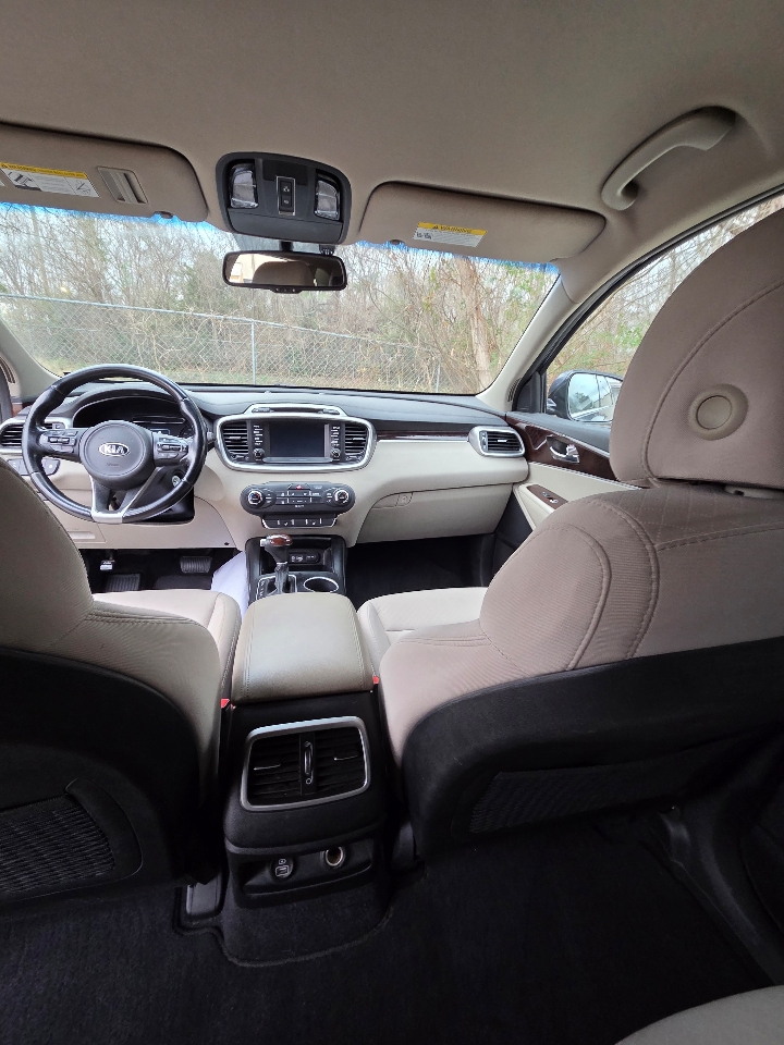 Kia Sorento L 2WD 2017