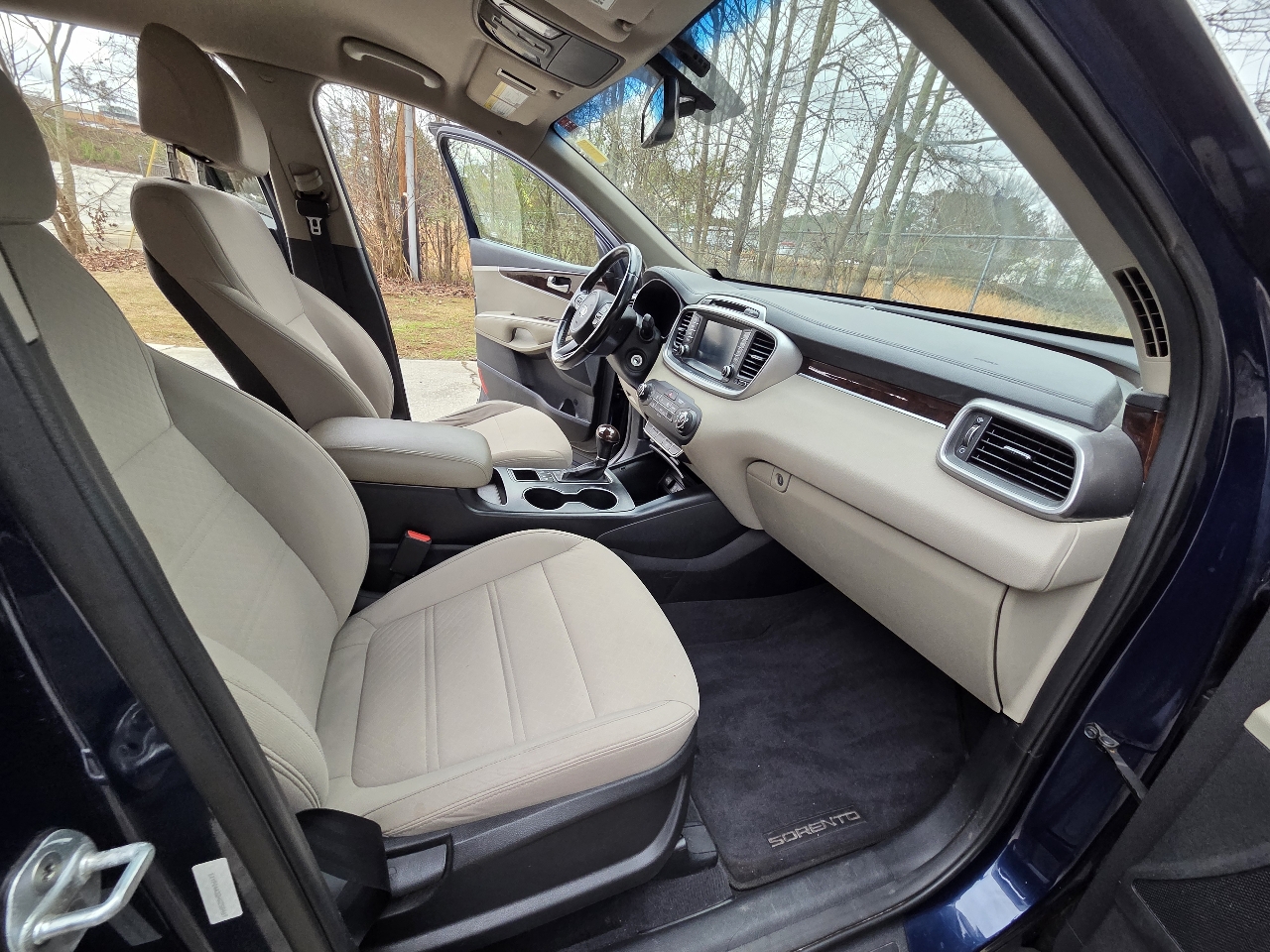 Kia Sorento L 2WD 2017