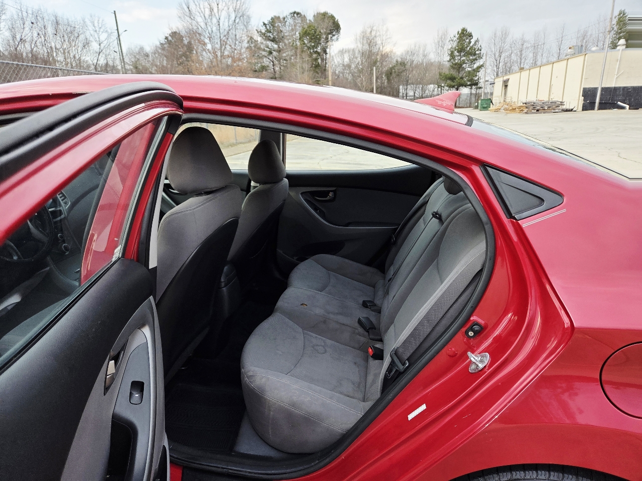 Hyundai Elantra SE 6AT 2016