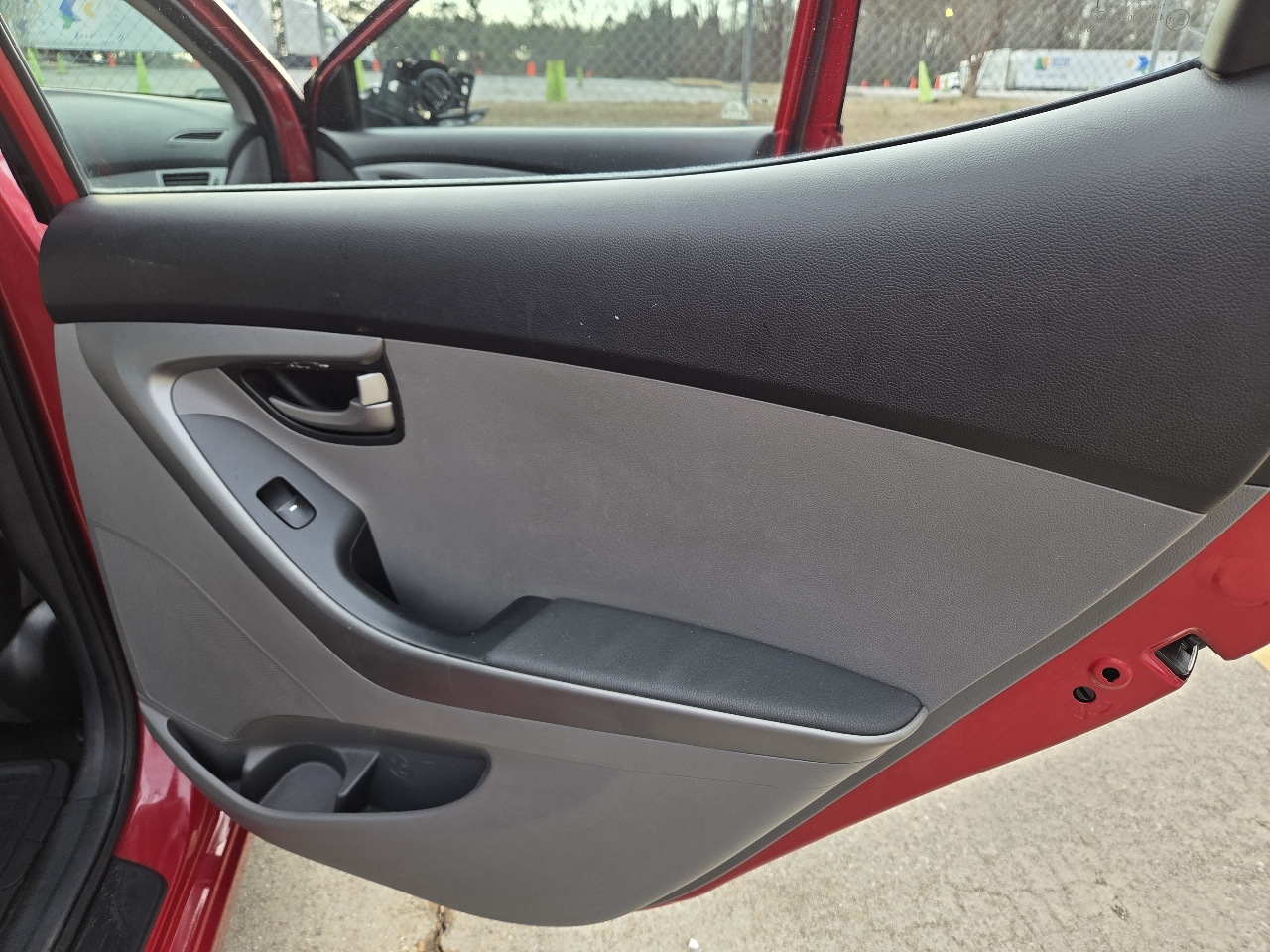 Hyundai Elantra SE 6AT 2016