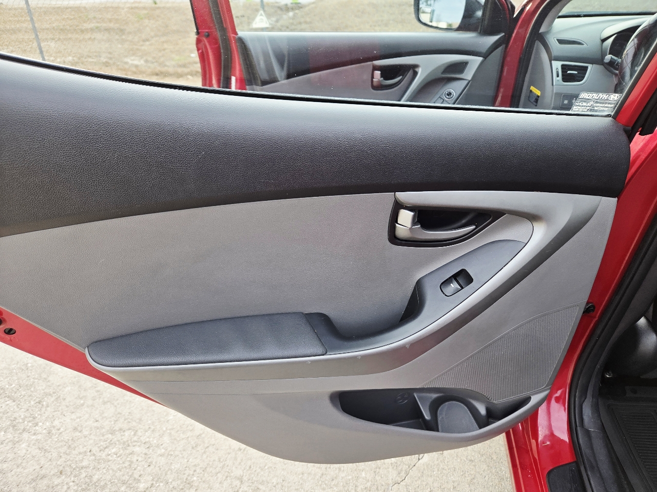 Hyundai Elantra SE 6AT 2016