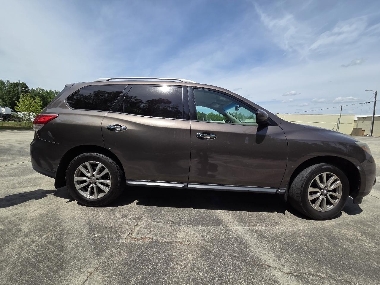 Nissan Pathfinder S 2WD 2016