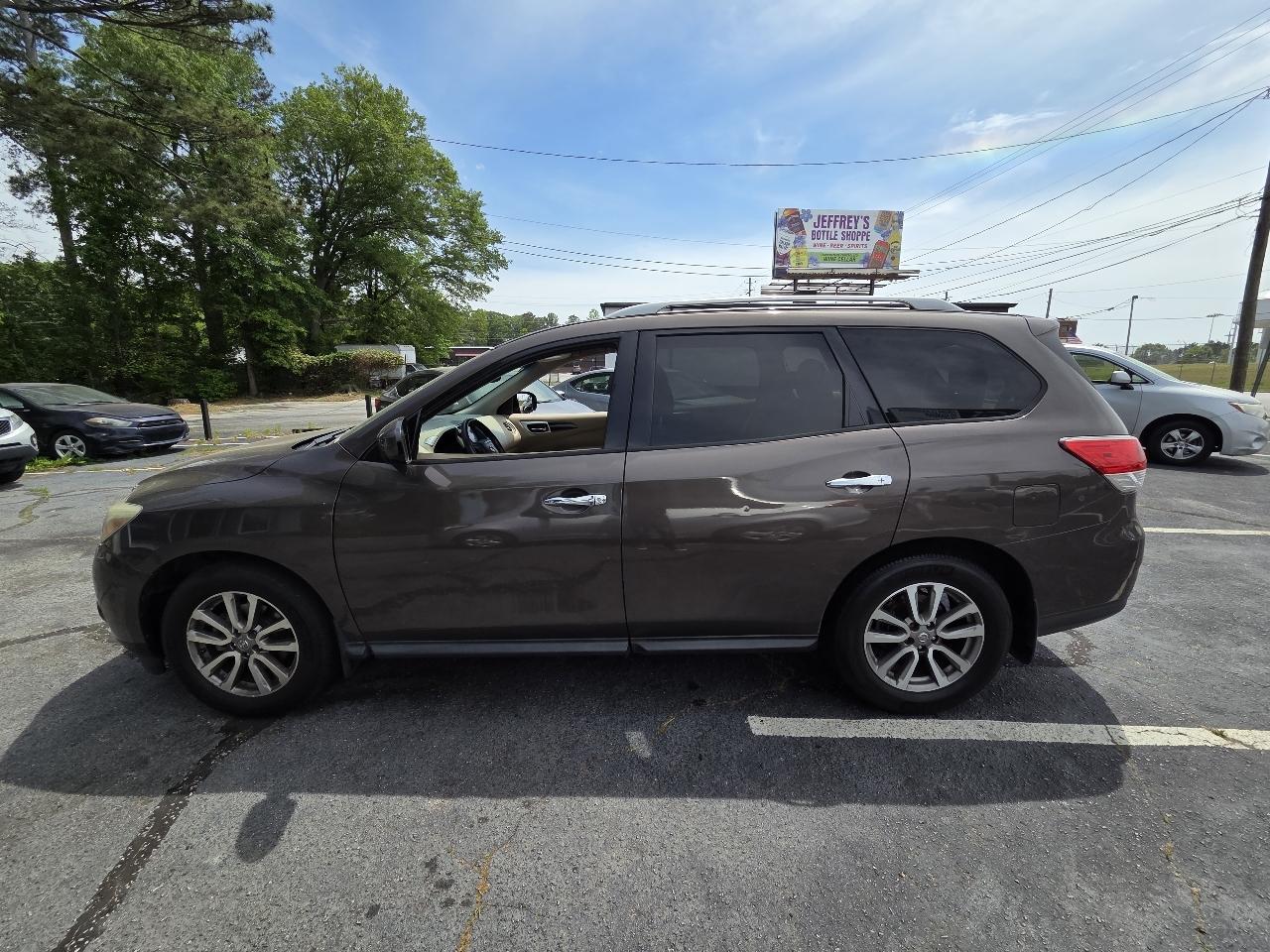 Nissan Pathfinder S 2WD 2016