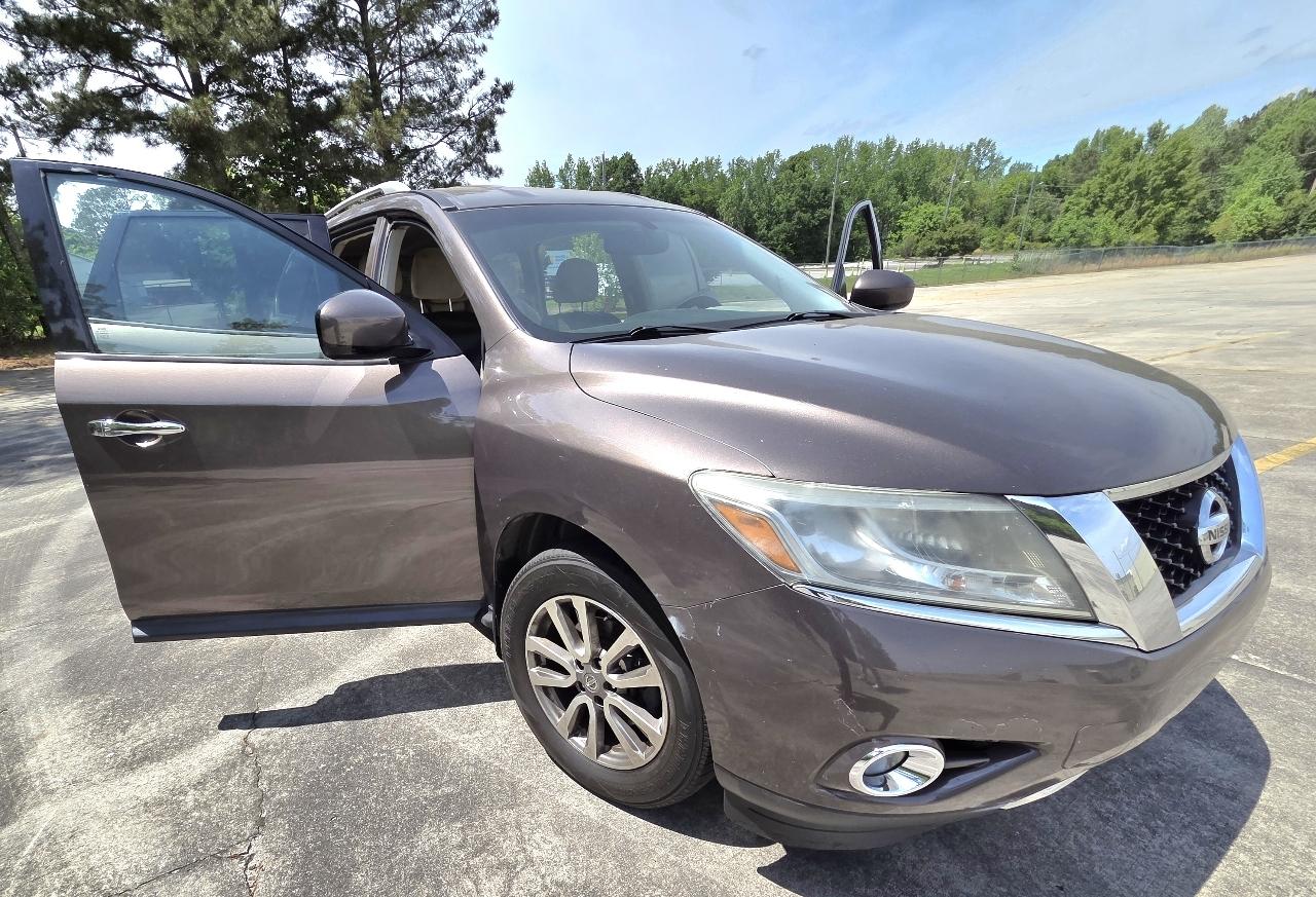 Nissan Pathfinder S 2WD 2016