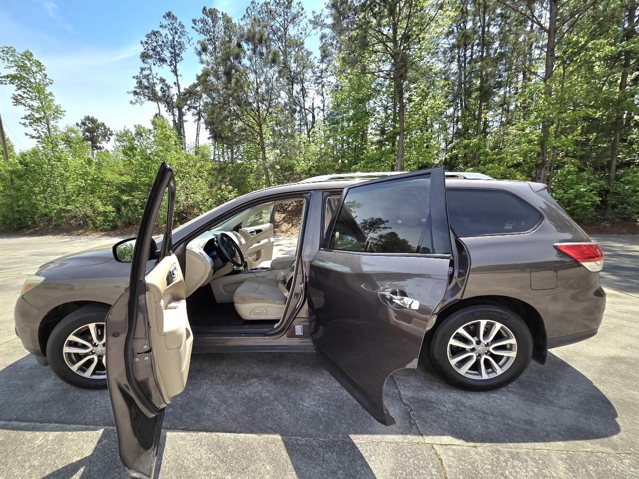 Nissan Pathfinder S 2WD 2016