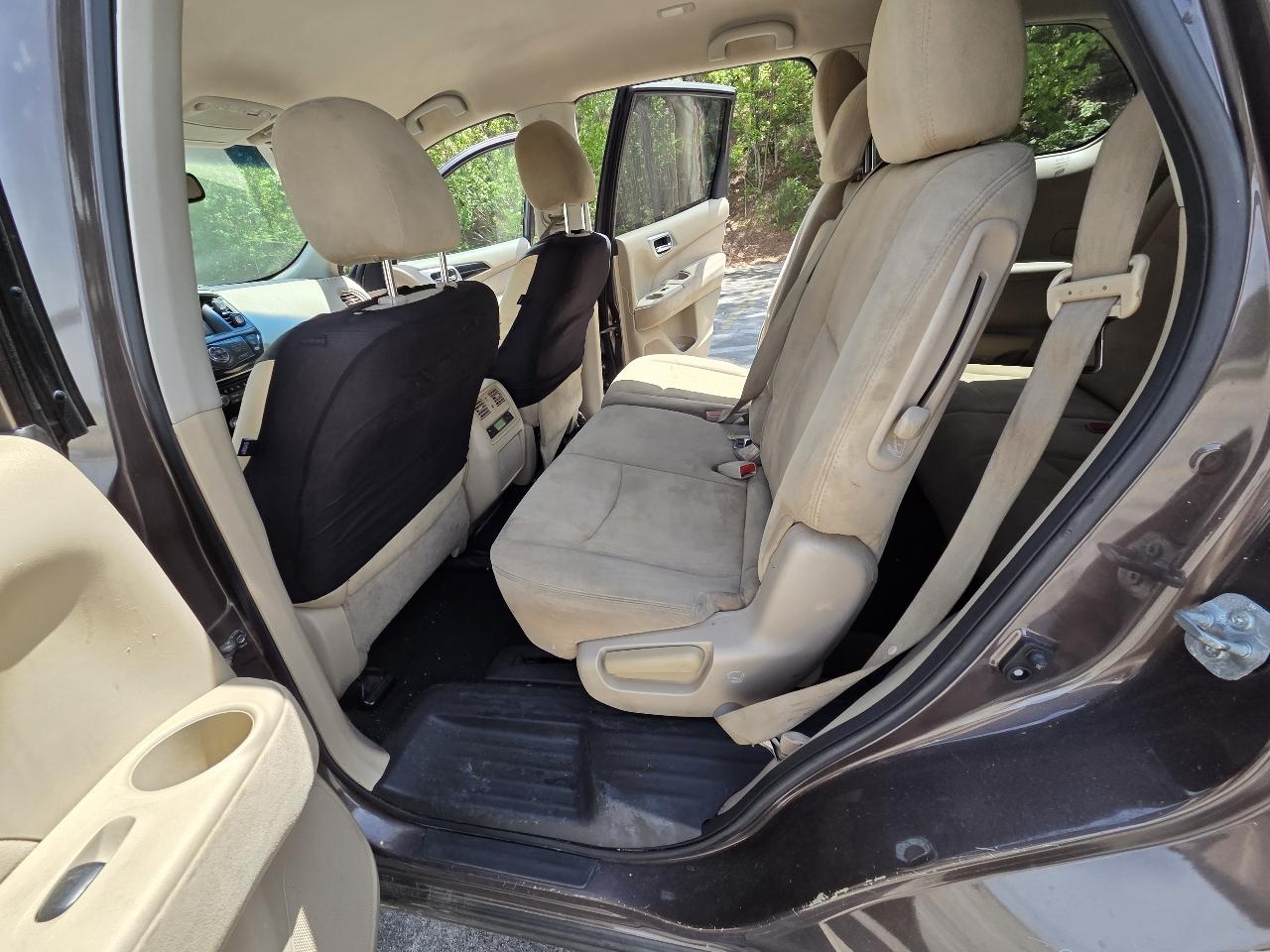 Nissan Pathfinder S 2WD 2016