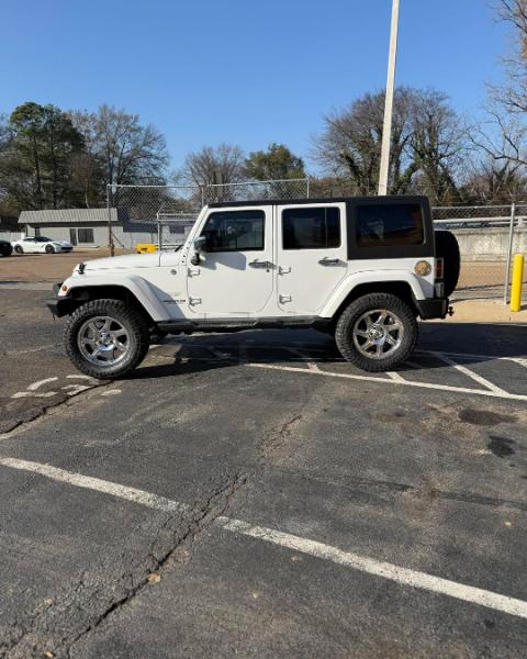 Jeep Wrangler Unlimited Sahara 4WD 2014