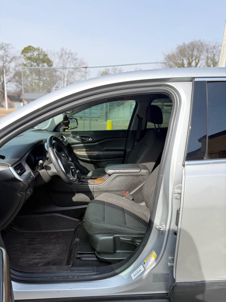 GMC Acadia SLE-1 FWD 2019