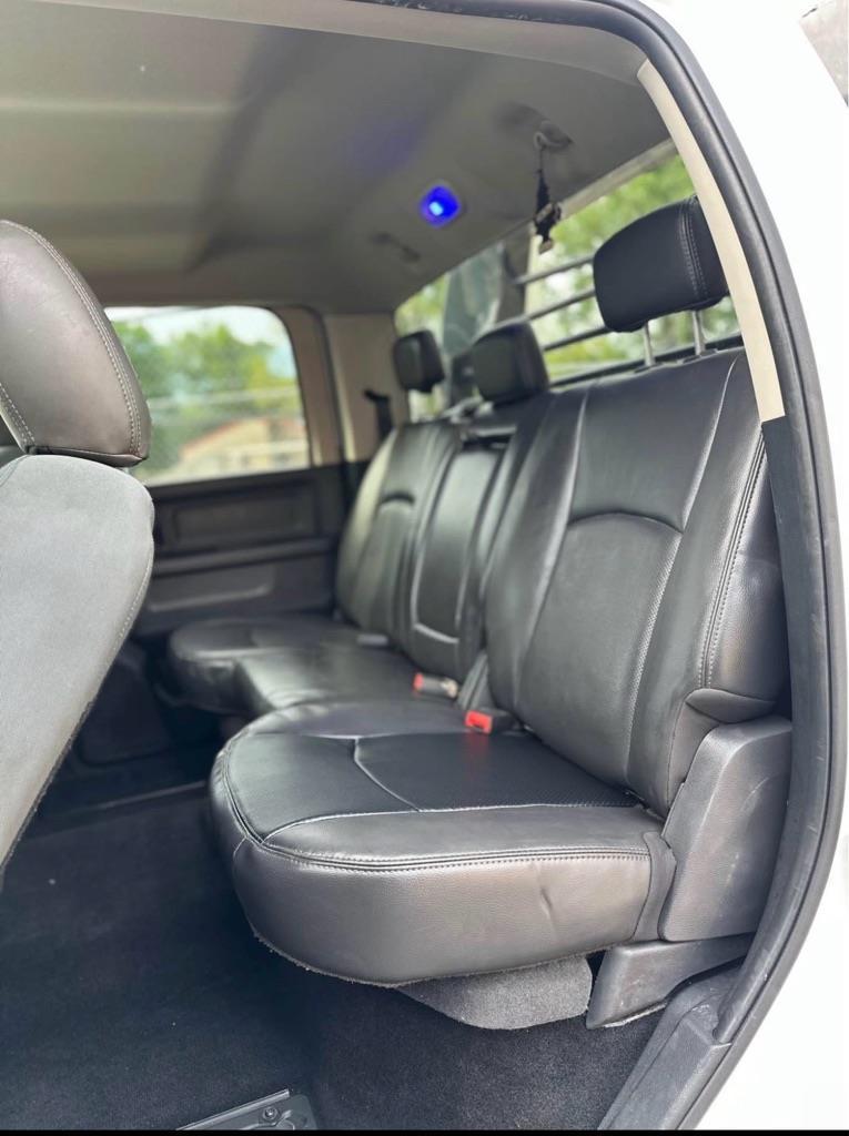 RAM 3500 Tradesman Crew Cab 4WD DRW 2016