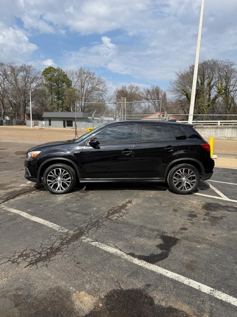 Mitsubishi Outlander Sport 2.0 ES 5M 2018