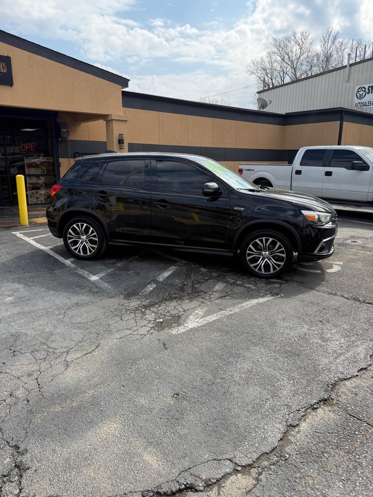 Mitsubishi Outlander Sport 2.0 ES 5M 2018