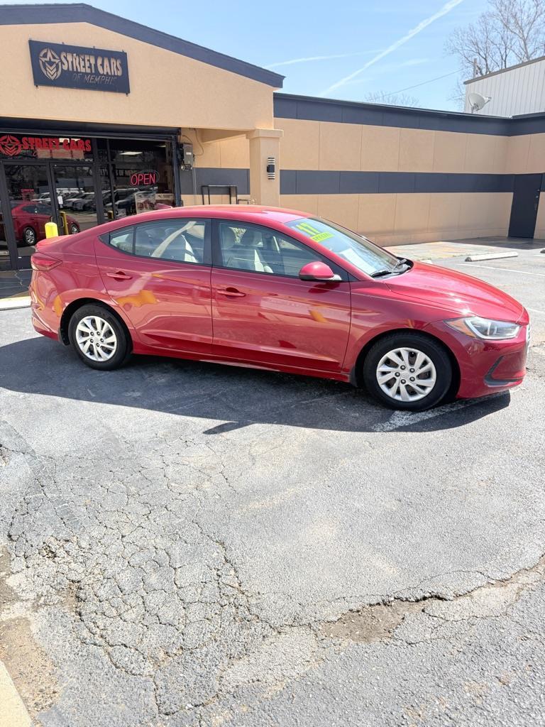 Hyundai Elantra SE 6AT 2017