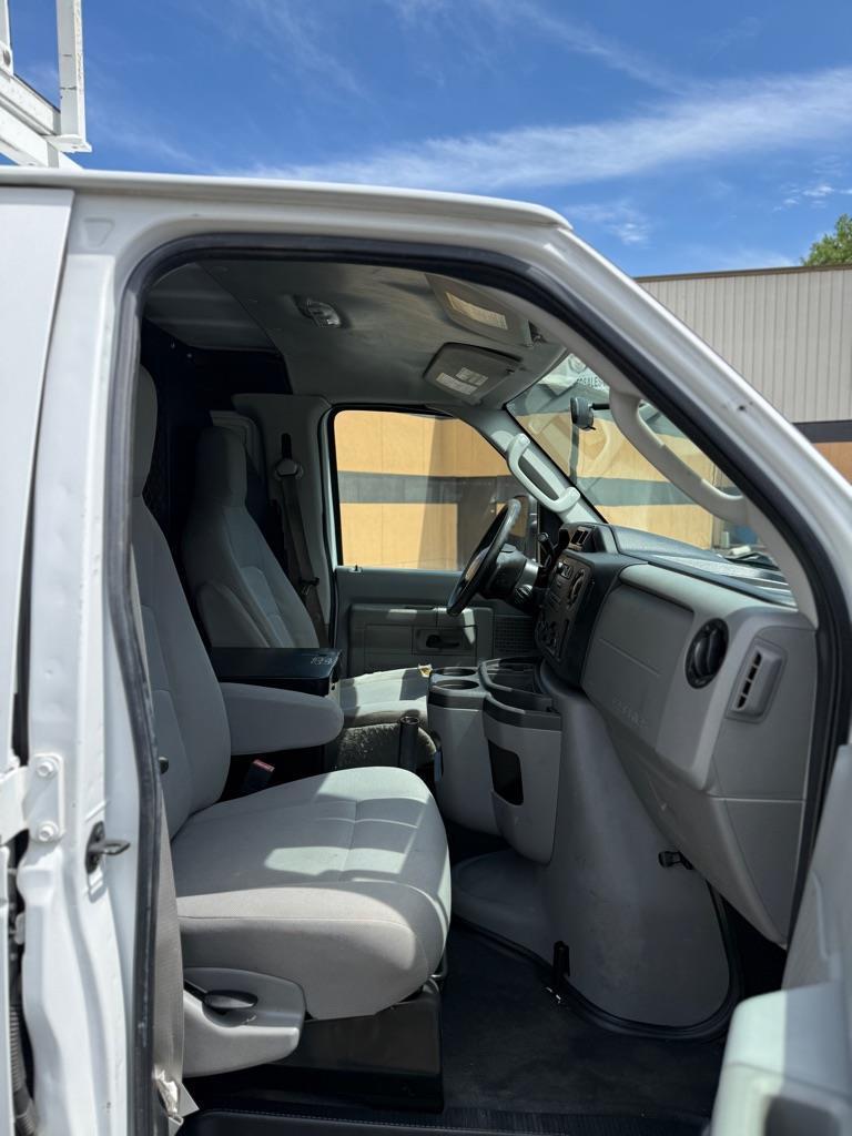 Ford Econoline E-150 2014