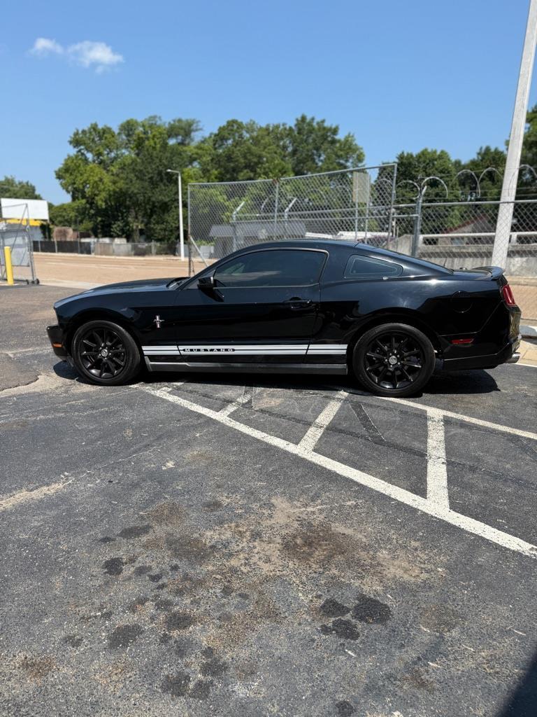 Ford Mustang V6 Coupe 2011