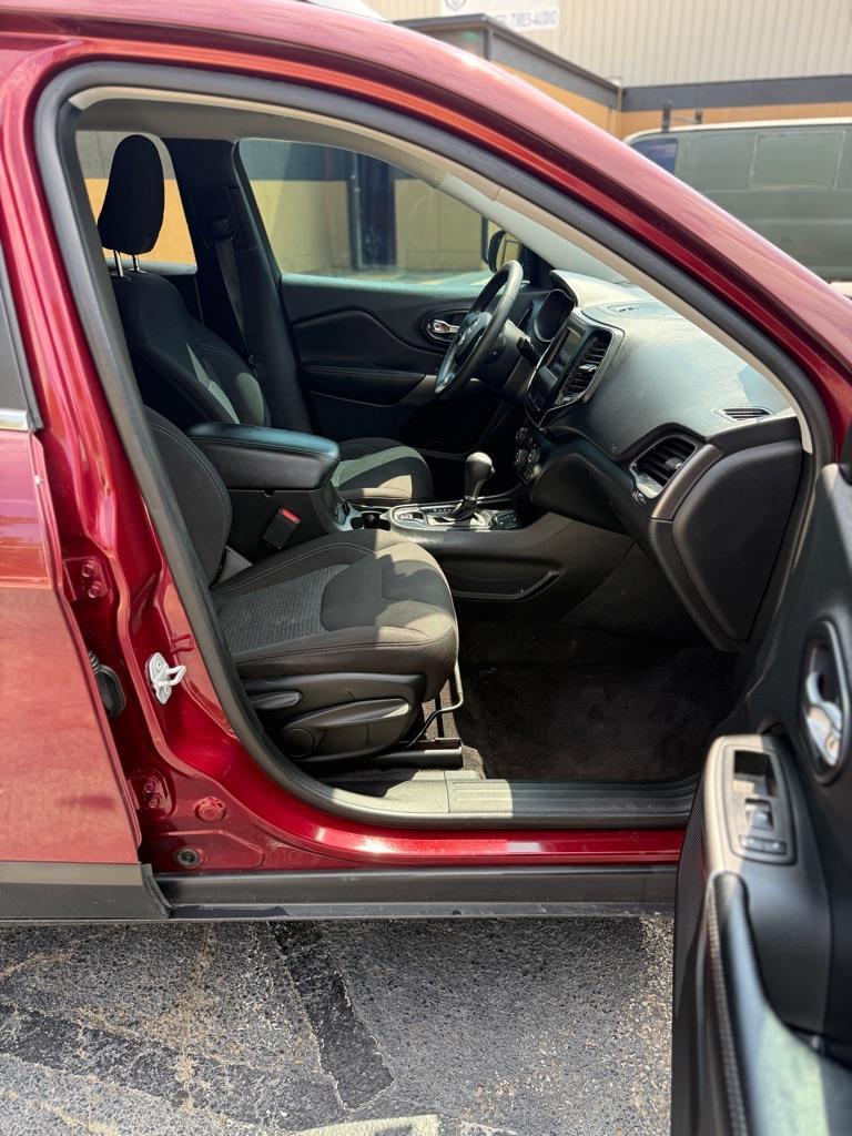 Jeep Cherokee Latitude FWD 2019