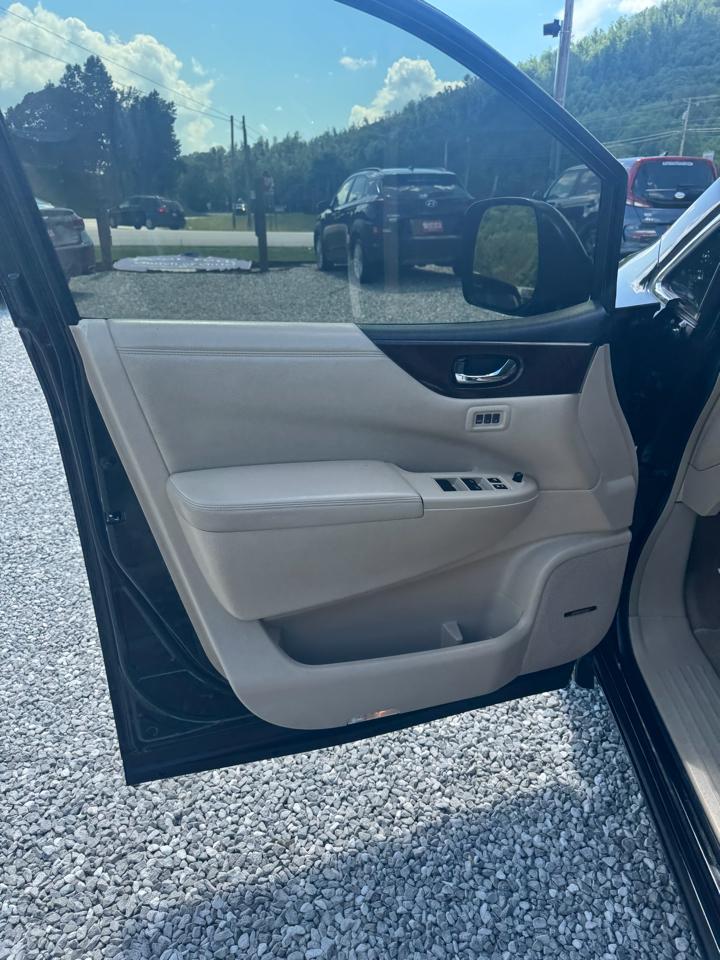 Nissan Quest S 2012