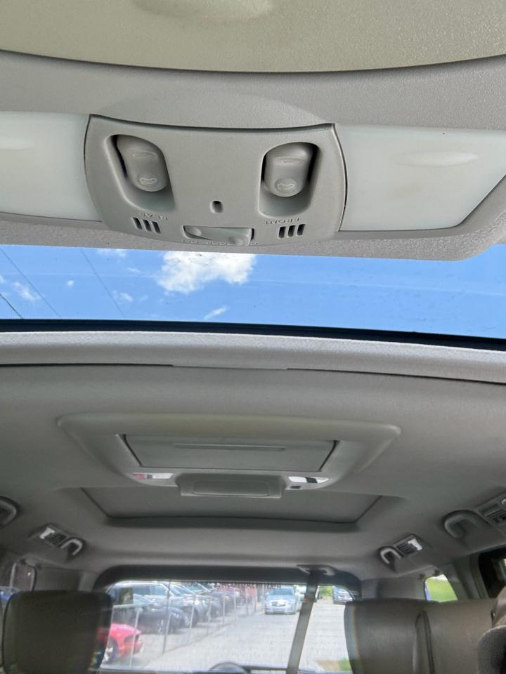 Nissan Quest S 2012