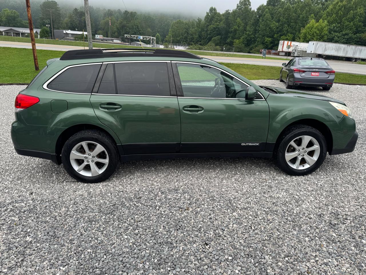 Subaru Outback 2.5i Limited 2013