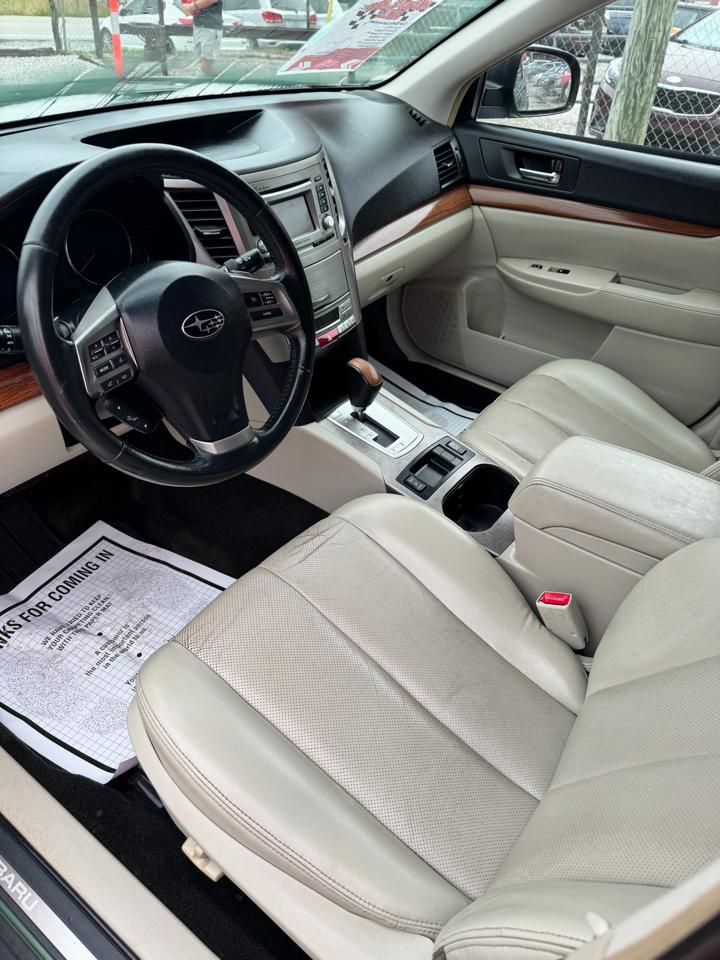 Subaru Outback 2.5i Limited 2013