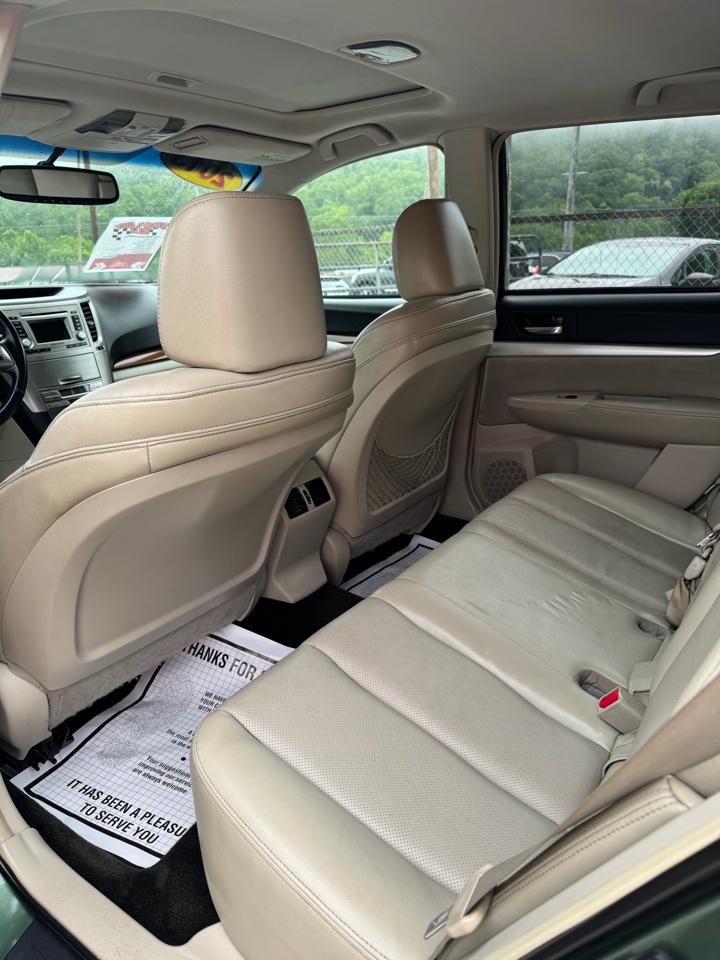 Subaru Outback 2.5i Limited 2013
