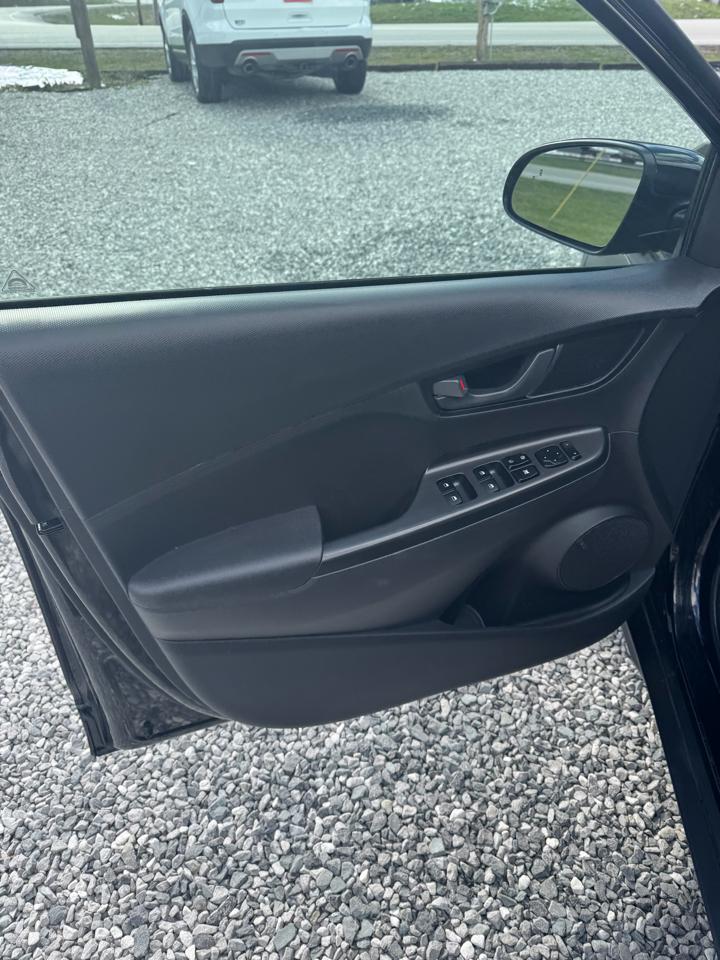 Hyundai Kona SEL 2021