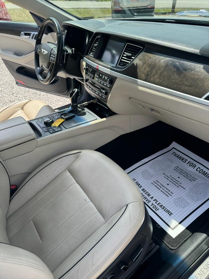 Hyundai Genesis 3.8L 2015