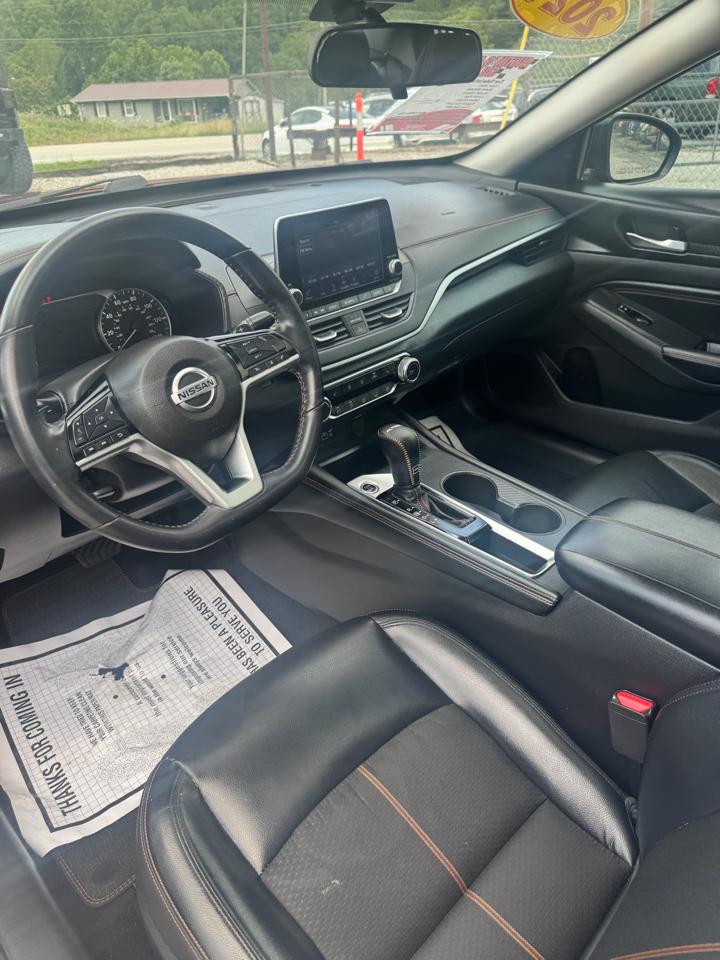 Nissan Altima SR 2021