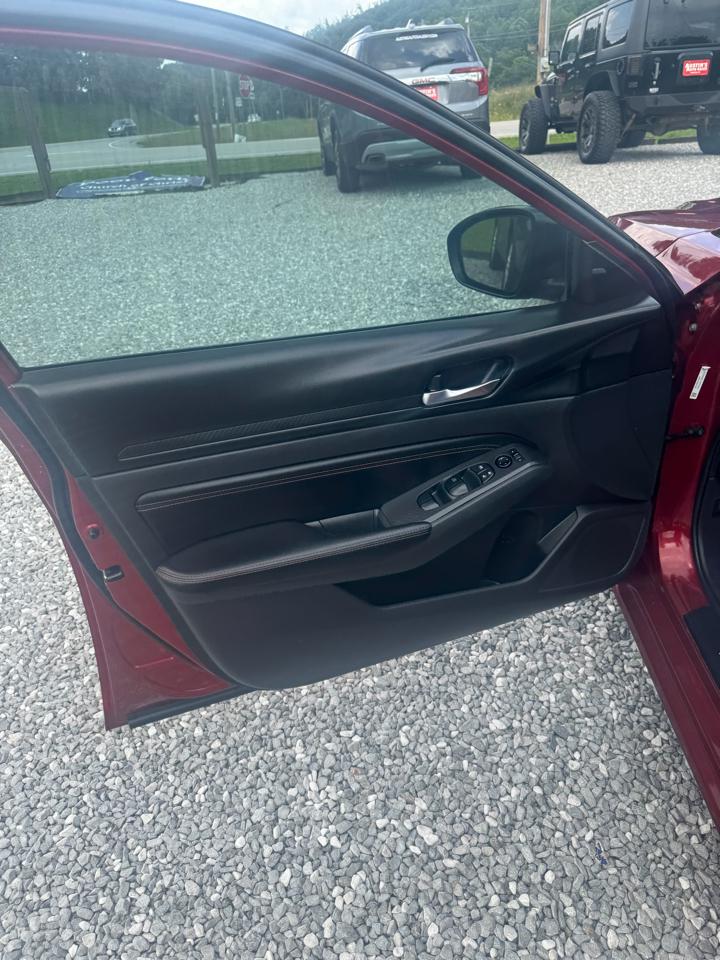 Nissan Altima SR 2021