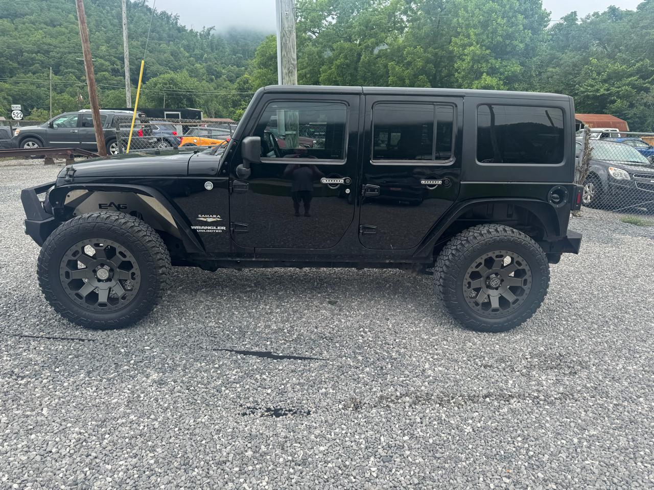 Jeep Wrangler Sahara 2011