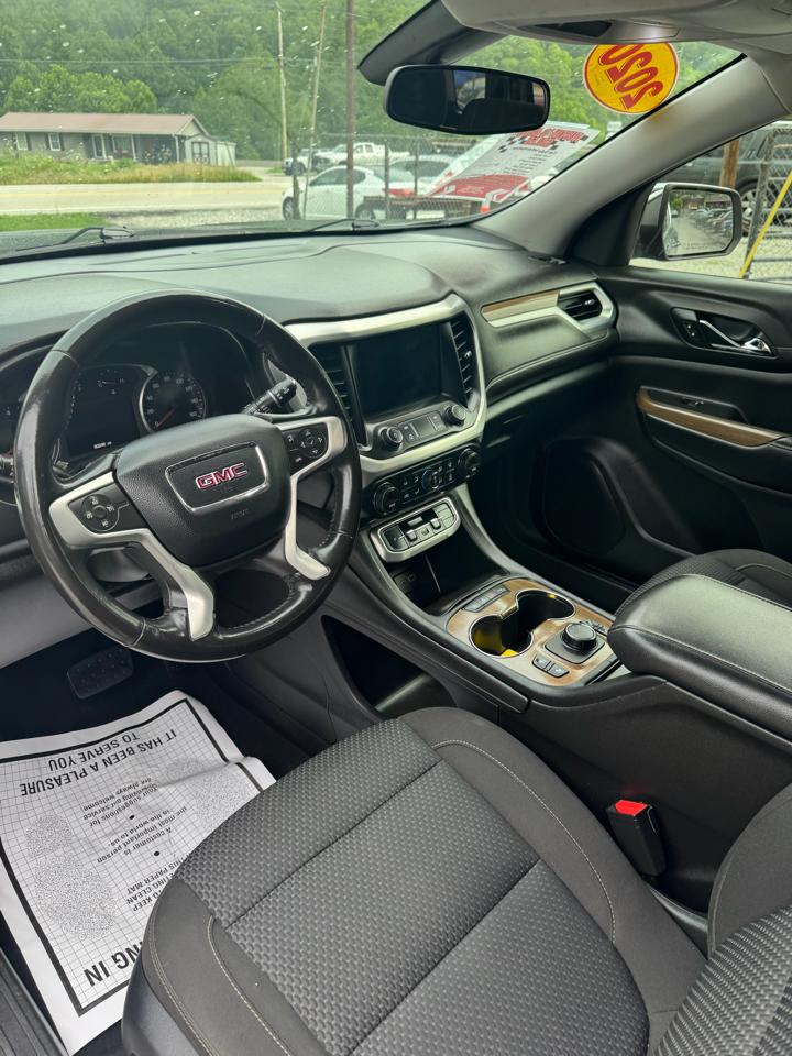 GMC Acadia SLE 2020