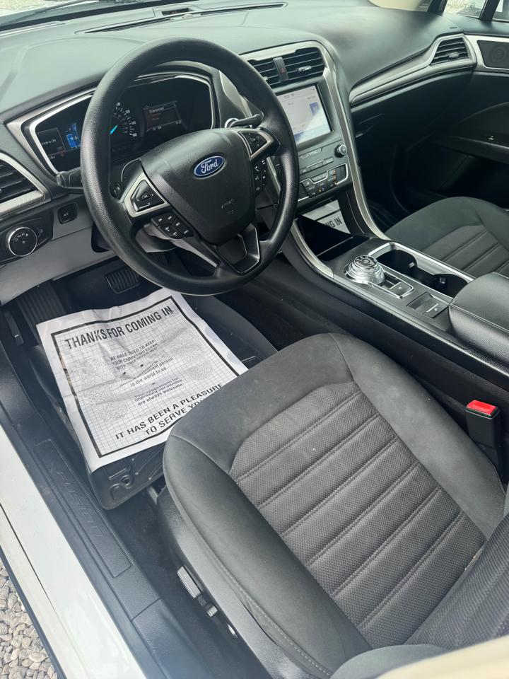 Ford Fusion SE 2020