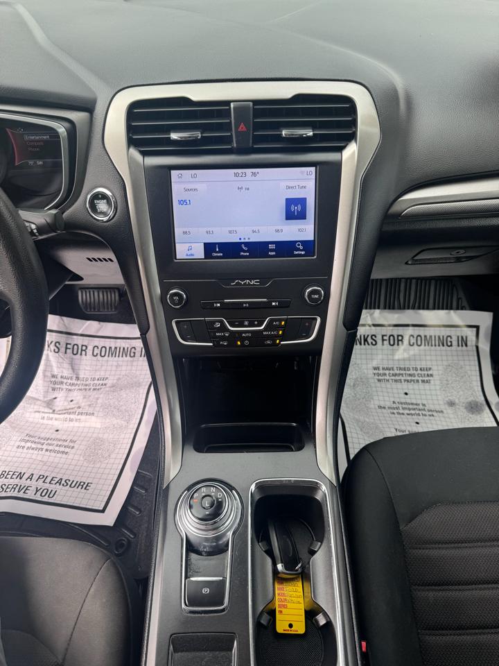 Ford Fusion SE 2020