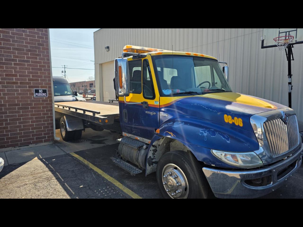 2008 International 4300 Tow Truck