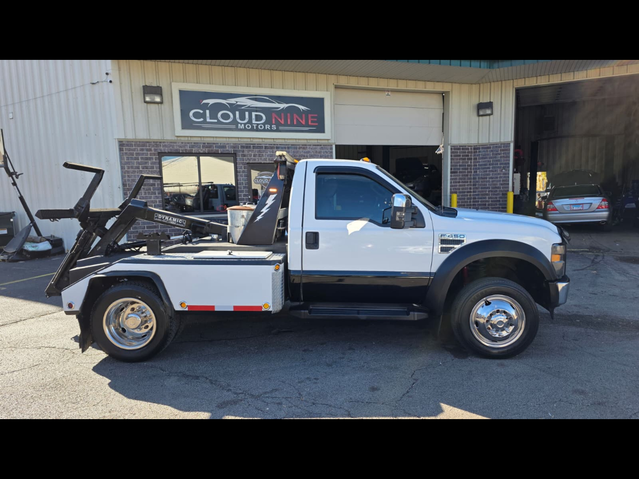 2009 Ford F-450 Super Duty Chassis Cab's photo
