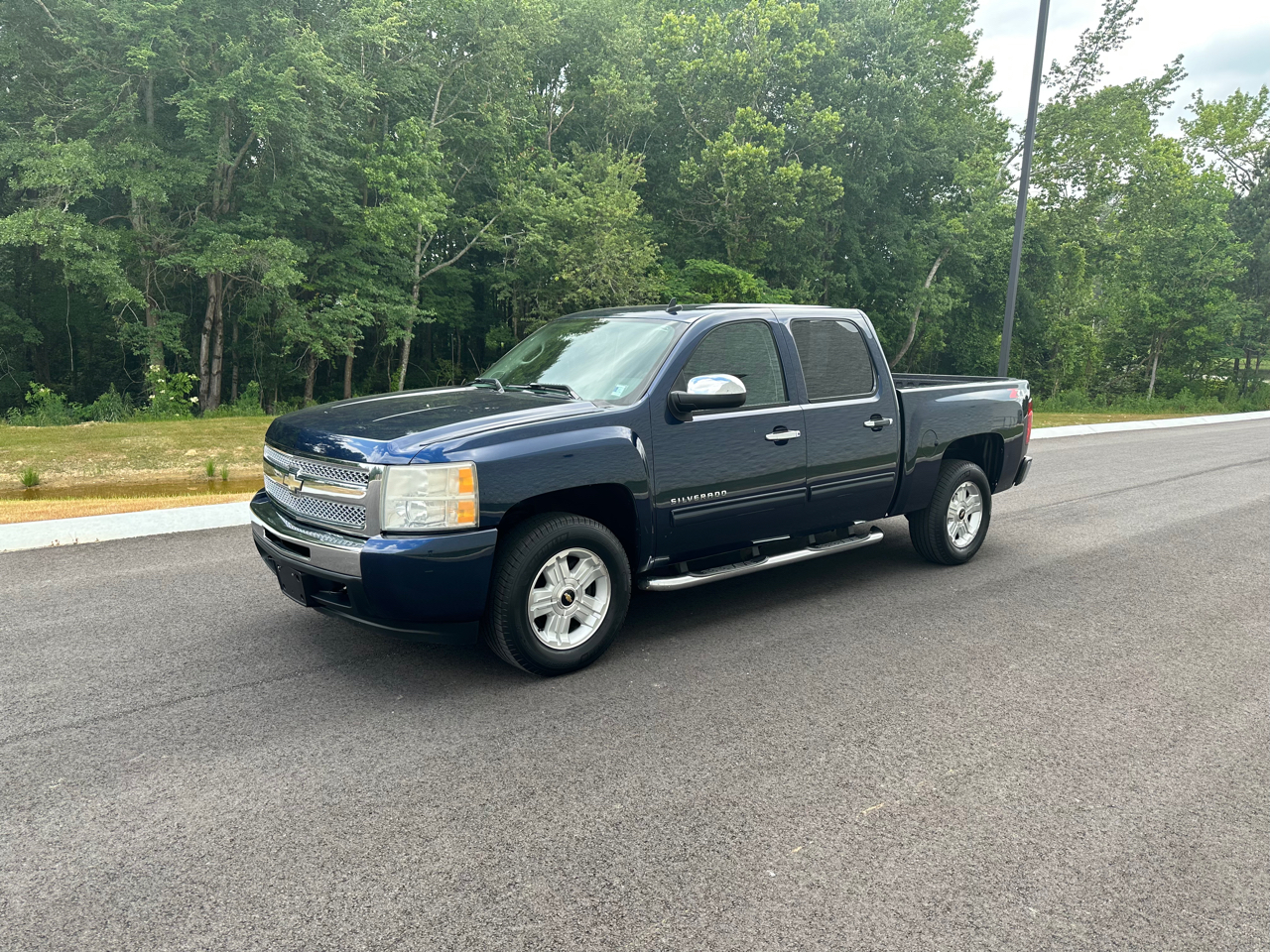 2010 Chevrolet Silverado 1500 LT1 Crew Cab 4WD