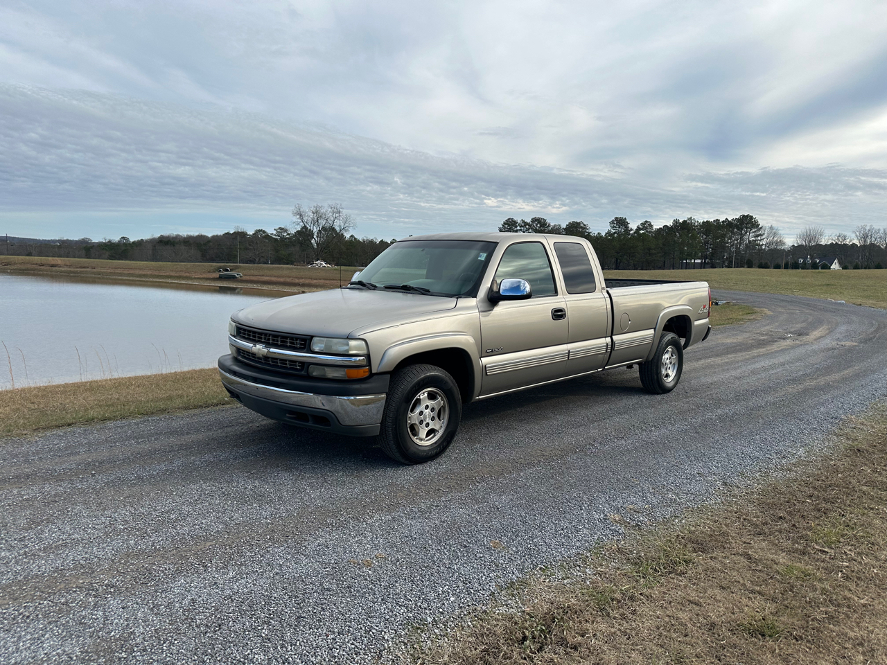 2000 Chevrolet Silverado 1500 LT Ext. Cab 3-Door Short Bed 4WD