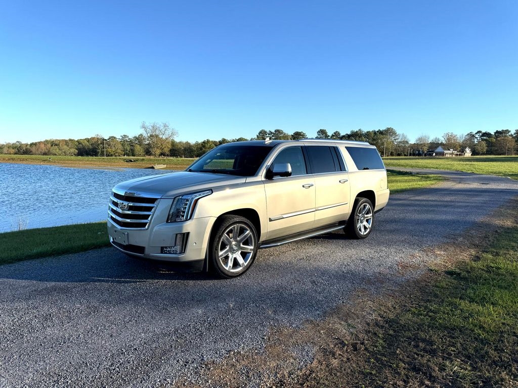 2017 Cadillac Escalade ESV Luxury 4WD