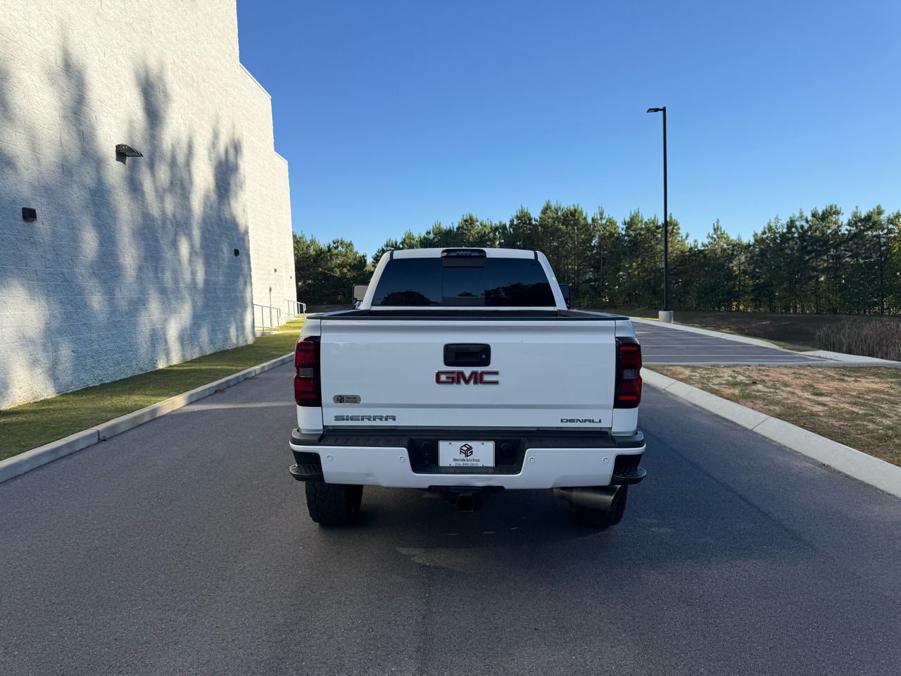 GMC Sierra 2500HD Denali Crew Cab 4WD 2015