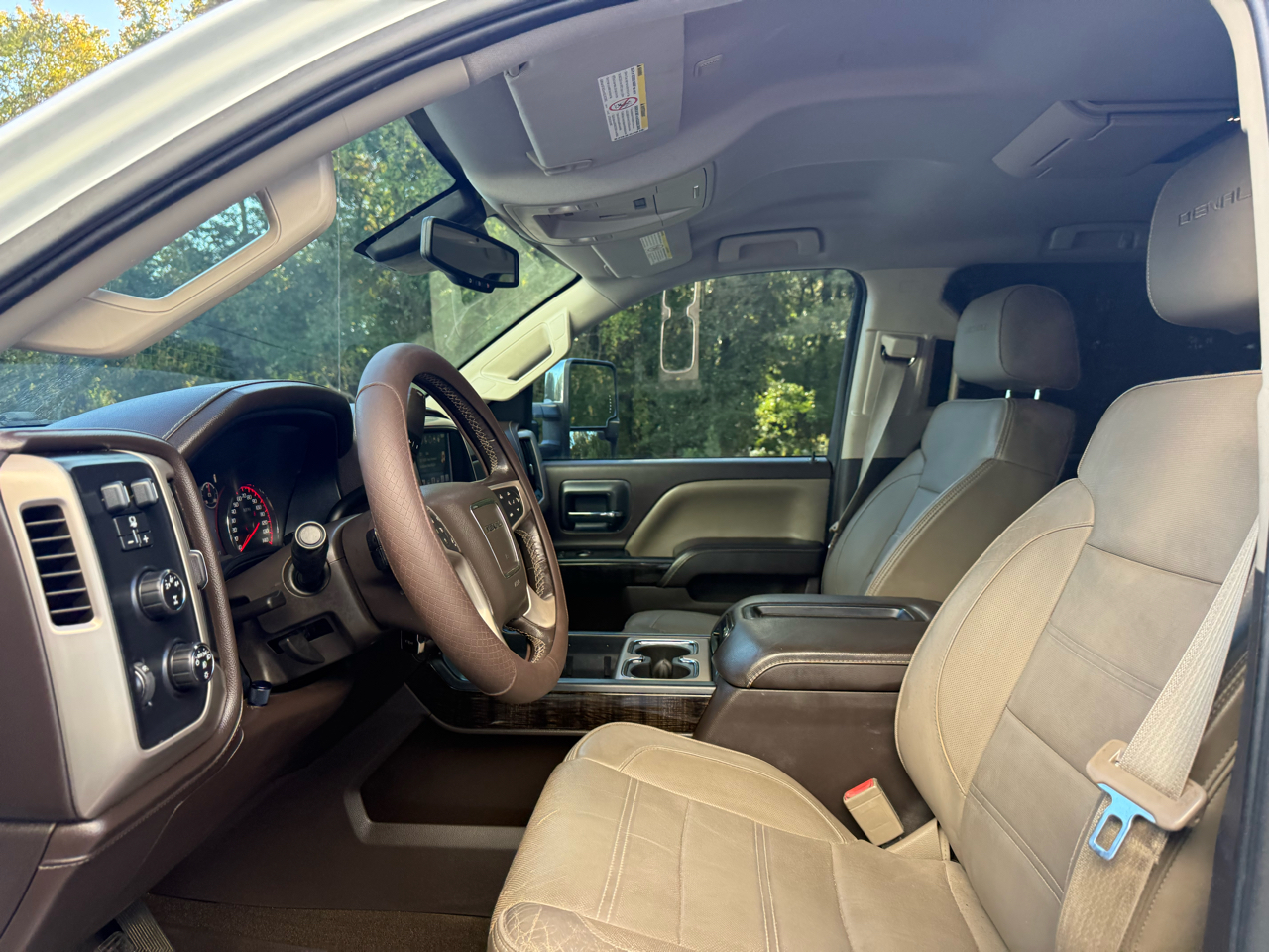 GMC Sierra 2500HD Denali Crew Cab 4WD 2015