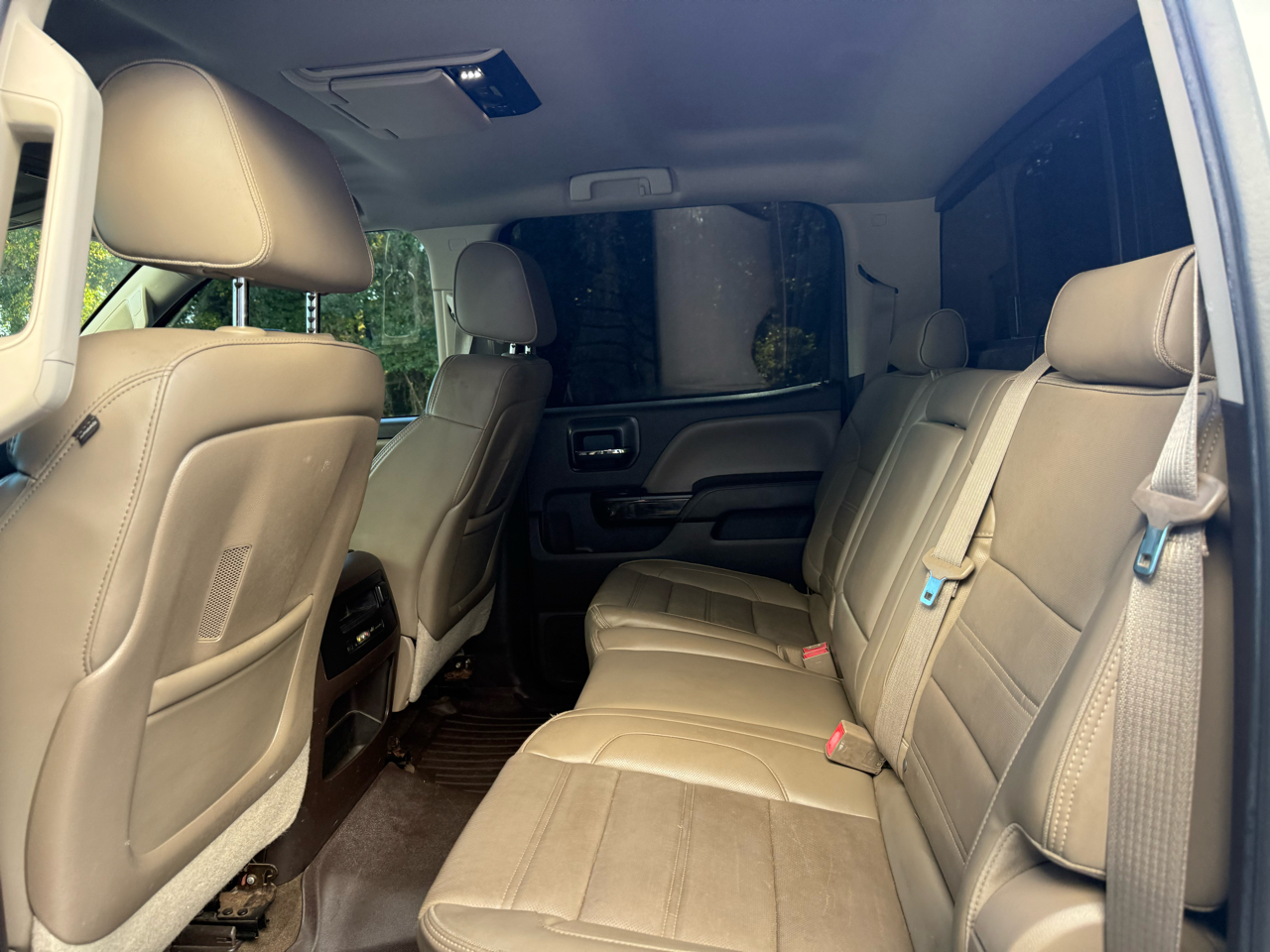 GMC Sierra 2500HD Denali Crew Cab 4WD 2015