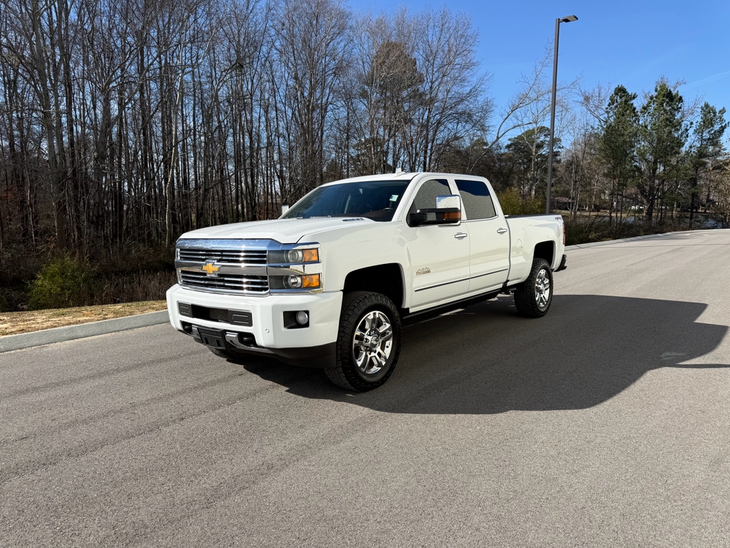 2016 Chevrolet Silverado 2500HD High Country Crew Cab Short Box 4WD